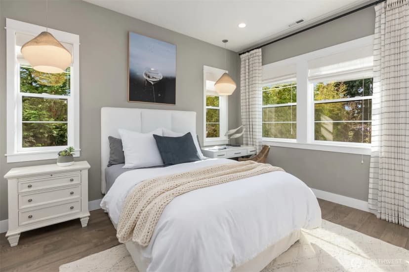 Property photo for 8777 Ne Winslow Grove Court, Bainbridge Island photo 18
