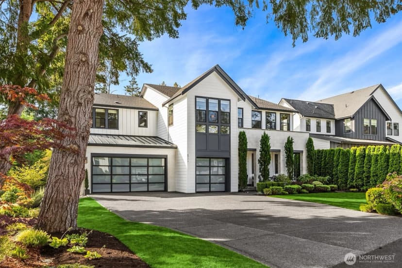 Property photo for 8777 Ne Winslow Grove Court, Bainbridge Island photo 2