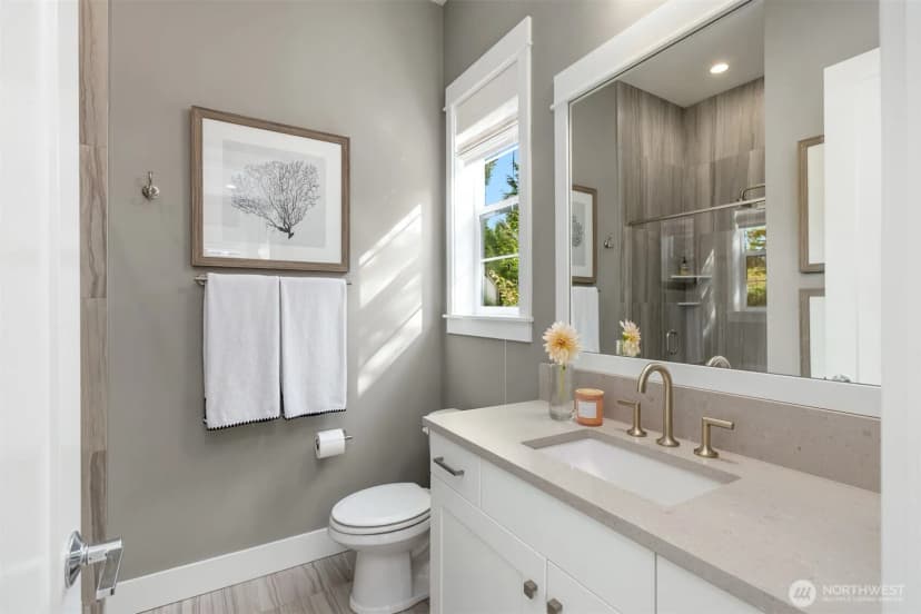 Property photo for 8777 Ne Winslow Grove Court, Bainbridge Island photo 19