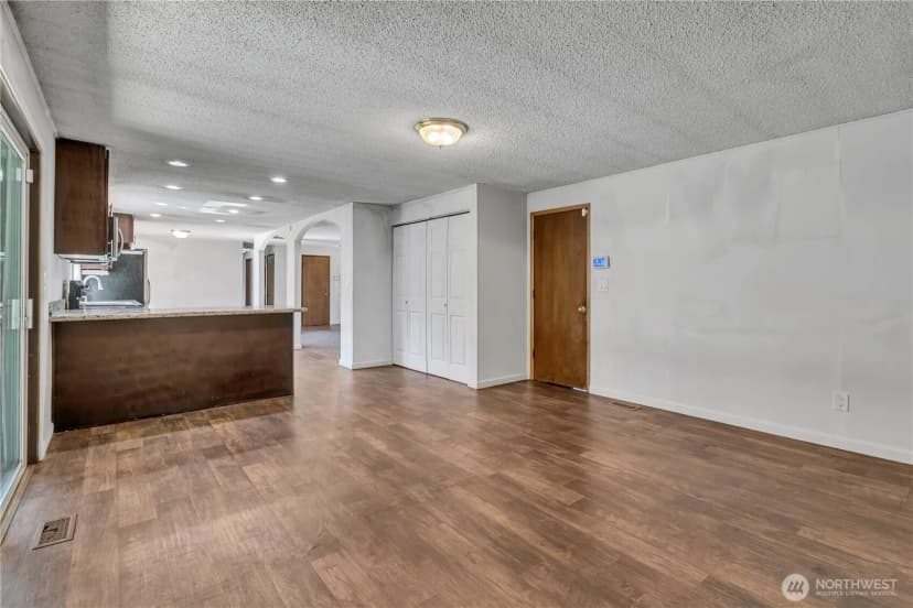 Property photo for 12405 Se 270th Street, Kent photo 16