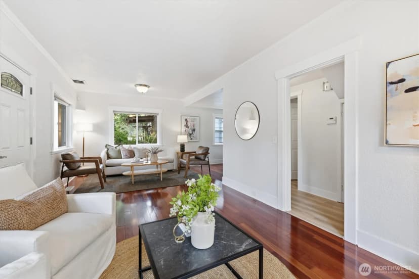 Property photo for 626 W Emerson Street, Seattle photo 6