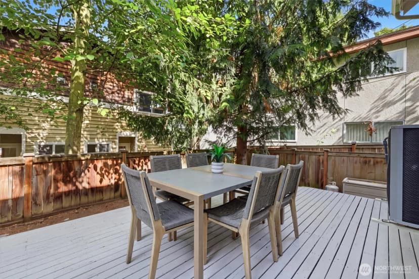 Property photo for 626 W Emerson Street, Seattle photo 29