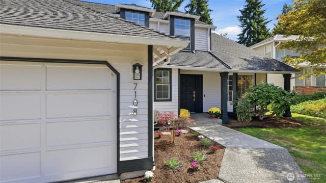 Property photo for 7108 153rd Avenue Ne, Redmond photo 2