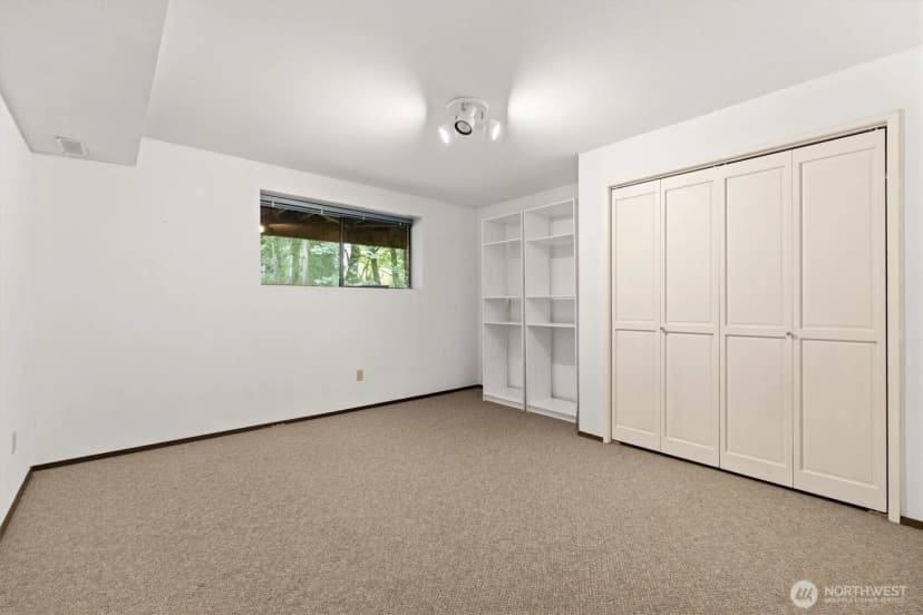 Property photo for 3322 102nd Avenue Ne, Bellevue photo 27