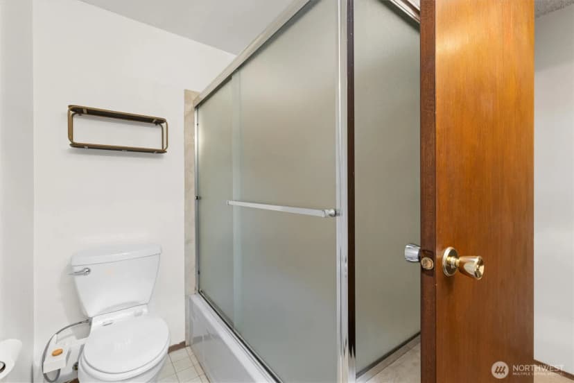 Property photo for 3322 102nd Avenue Ne, Bellevue photo 22