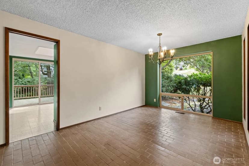 Property photo for 3322 102nd Avenue Ne, Bellevue photo 11