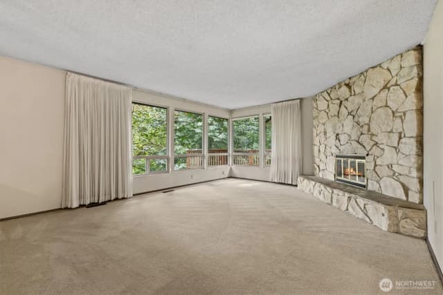 Property photo for 3322 102nd Avenue Ne, Bellevue photo 5
