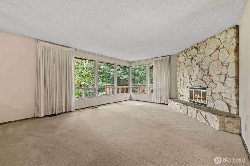 Property photo for 3322 102nd Avenue Ne, Bellevue photo 5