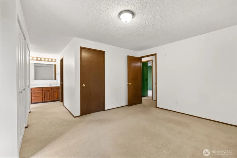 Property photo for 3322 102nd Avenue Ne, Bellevue photo 17