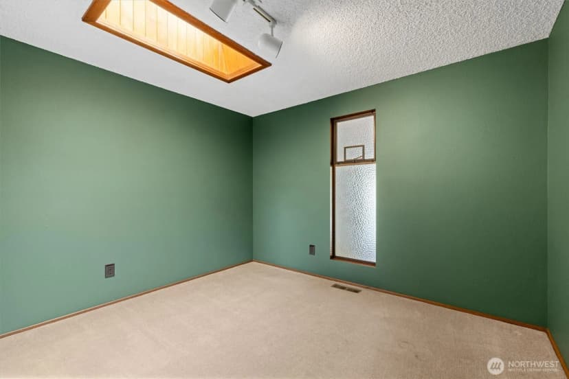 Property photo for 3322 102nd Avenue Ne, Bellevue photo 20