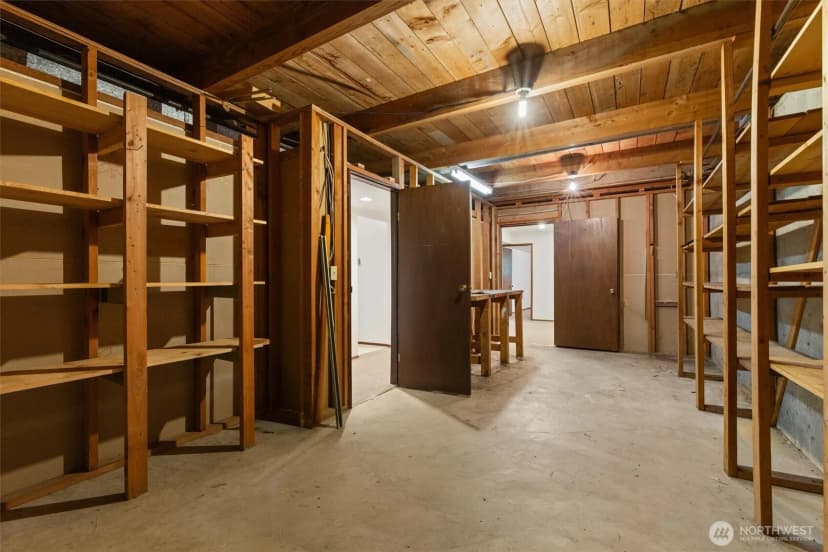 Property photo for 3322 102nd Avenue Ne, Bellevue photo 29