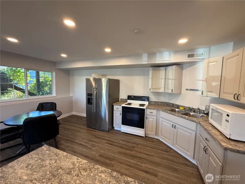 Property photo for 2557 Lakeridge Drive, Ferndale photo 30