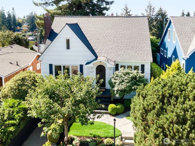 Property photo for 3829 45th Avenue Sw, Seattle