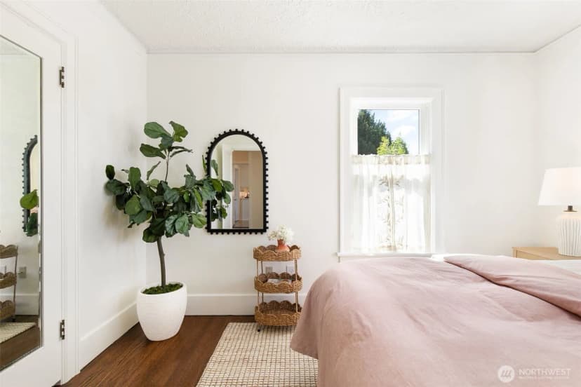 Property photo for 3829 45th Avenue Sw, Seattle photo 20