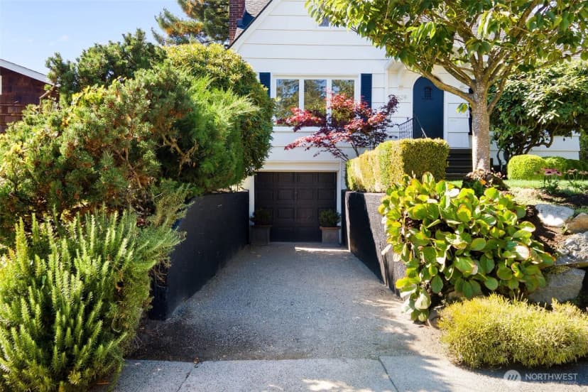 Property photo for 3829 45th Avenue Sw, Seattle photo 36