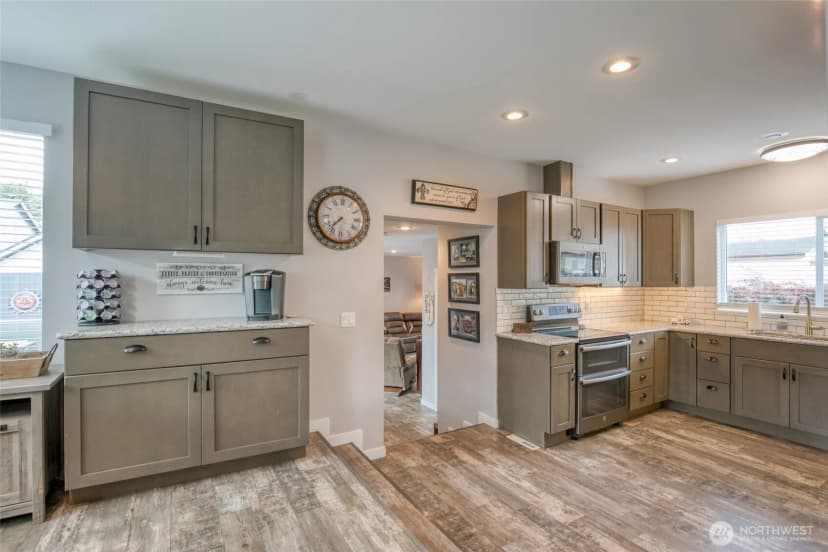 Property photo for 218 B Street, Cosmopolis photo 11