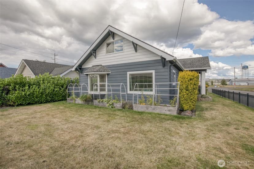 Property photo for 218 B Street, Cosmopolis photo 36