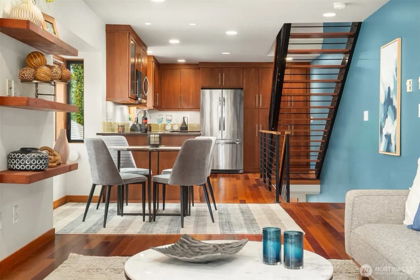 Property photo for 2423 Ne 75th Street, Seattle photo 12