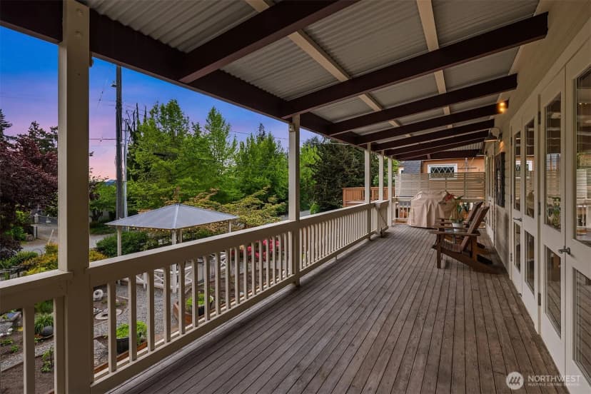 Property photo for 4712 Sw Brace Point Drive, Seattle photo 17