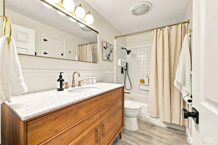 Property photo for 7742 30th Avenue Sw, Seattle photo 17