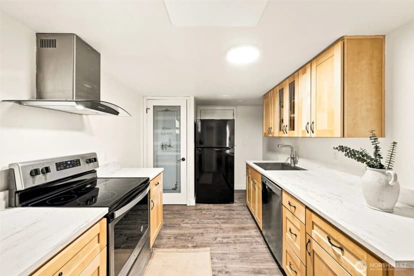 Property photo for 7742 30th Avenue Sw, Seattle photo 22