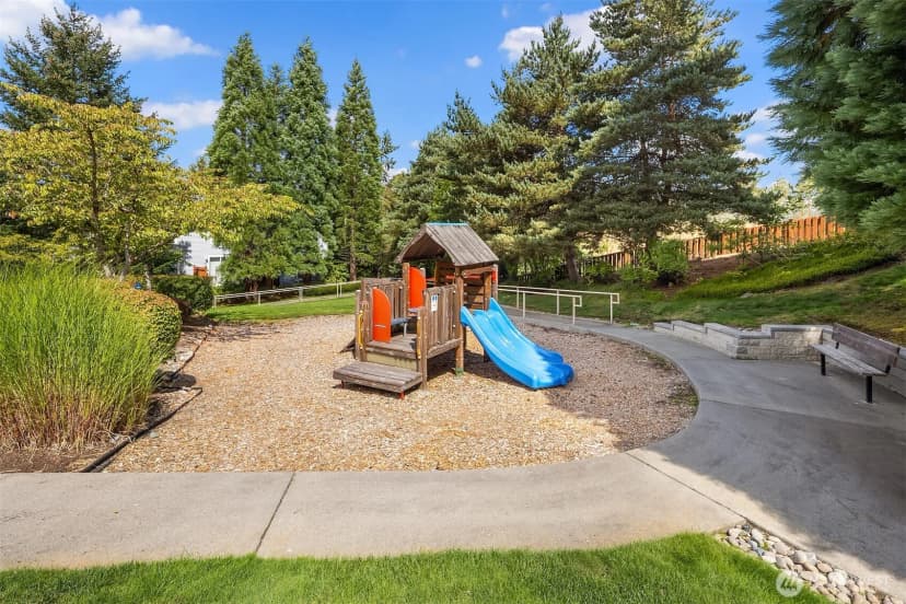 Property photo for 14007 69th Drive Se #w5, Snohomish photo 26