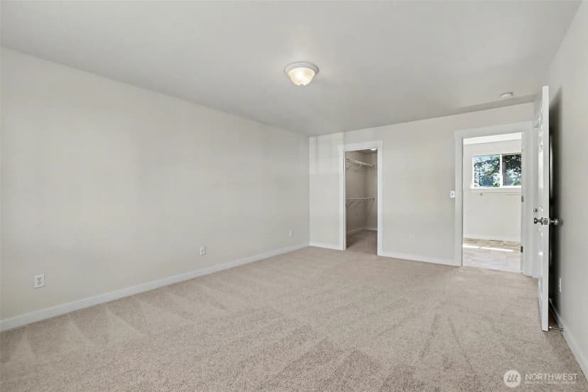 Property photo for 2021 Ne 25th Place, Renton photo 21