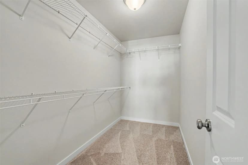 Property photo for 2021 Ne 25th Place, Renton photo 23