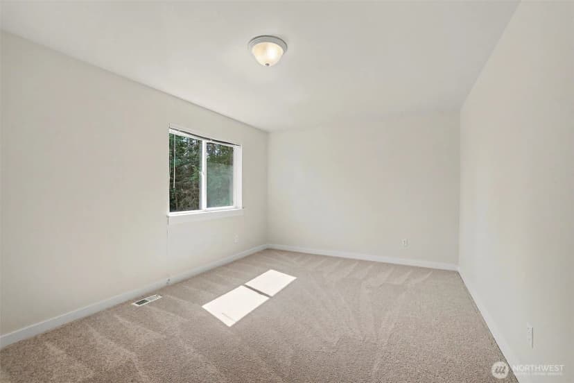 Property photo for 2021 Ne 25th Place, Renton photo 27