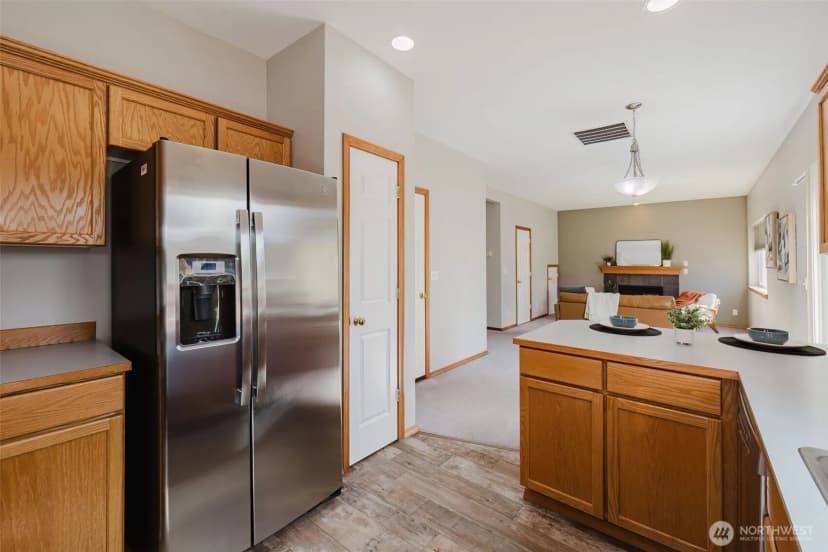 Property photo for 7037 Whistle Lane Ne, Bremerton photo 16