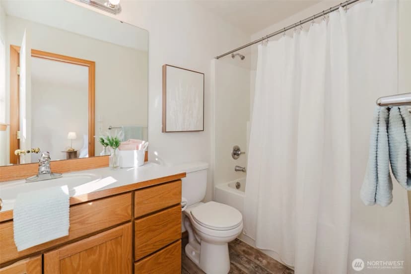 Property photo for 7037 Whistle Lane Ne, Bremerton photo 24