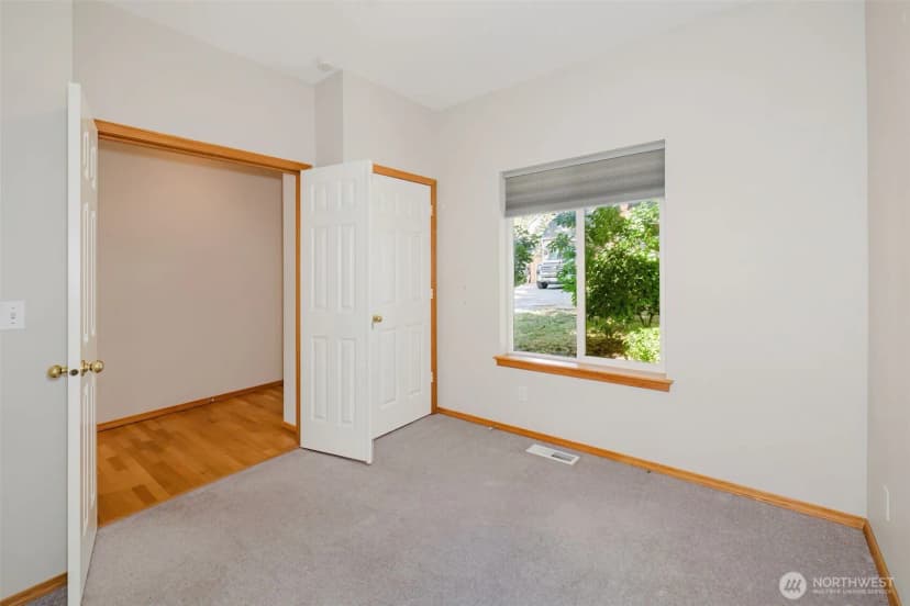 Property photo for 7037 Whistle Lane Ne, Bremerton photo 11