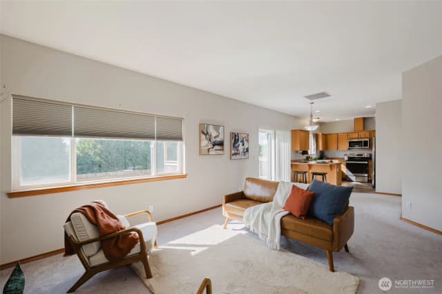 Property photo for 7037 Whistle Lane Ne, Bremerton photo 5