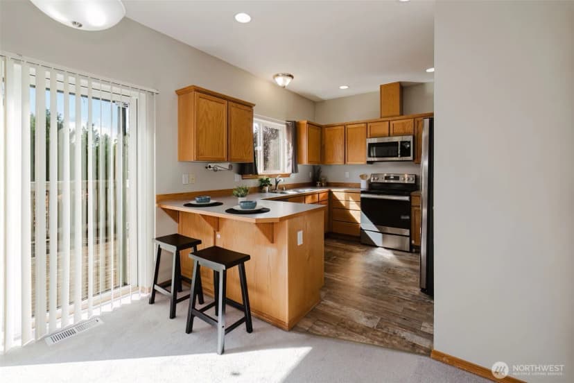 Property photo for 7037 Whistle Lane Ne, Bremerton photo 14