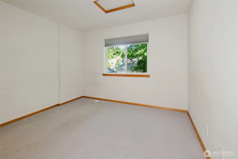 Property photo for 7037 Whistle Lane Ne, Bremerton photo 21