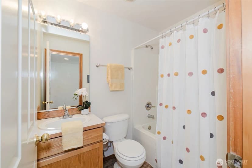 Property photo for 7037 Whistle Lane Ne, Bremerton photo 25