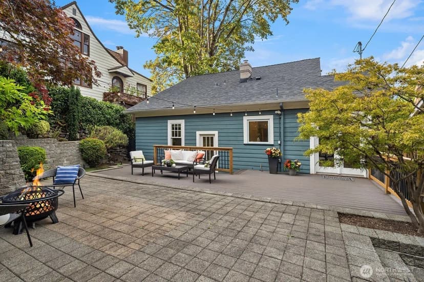Property photo for 863 E Gwinn Place, Seattle photo 6