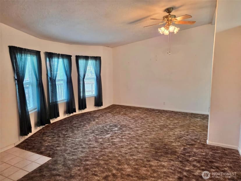 Property photo for 8 Heritage Boulevard, Longview photo 7