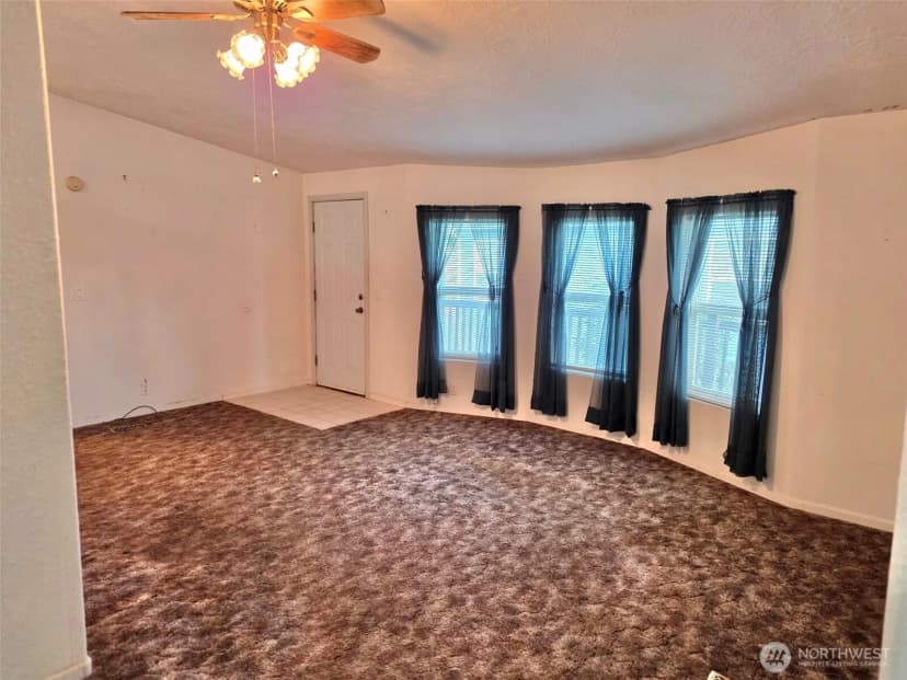 Property photo for 8 Heritage Boulevard, Longview photo 6