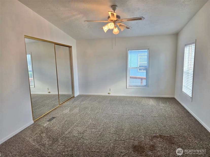 Property photo for 8 Heritage Boulevard, Longview photo 8