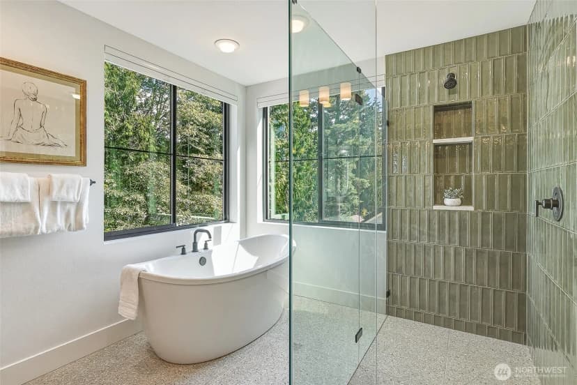 Property photo for 1218 Ne 103rd Street, Seattle photo 15