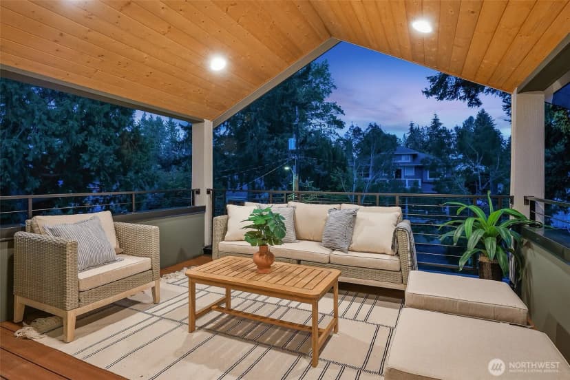 Property photo for 1218 Ne 103rd Street, Seattle photo 25