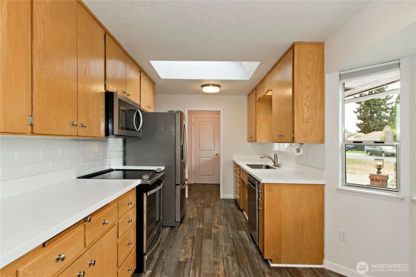 Property photo for 1611 1st Street Se, Auburn photo 5