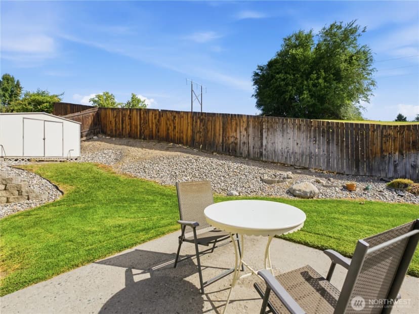Property photo for 321 S Mary Avenue, East Wenatchee photo 26