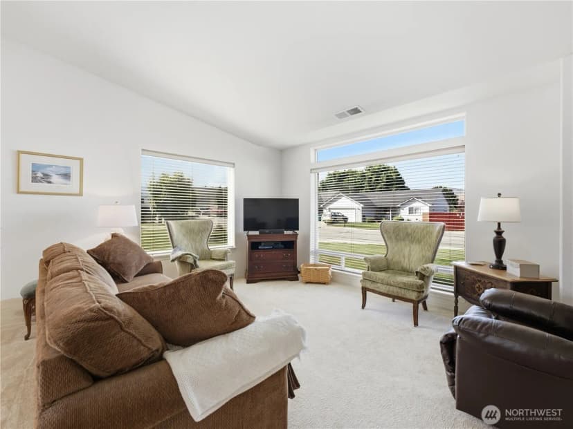 Property photo for 321 S Mary Avenue, East Wenatchee photo 6