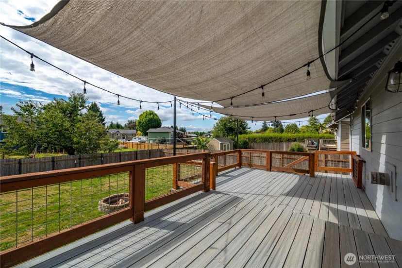 Property photo for 1068 Homestead Drive, Burlington photo 32