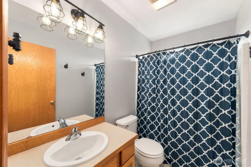 Property photo for 1068 Homestead Drive, Burlington photo 20