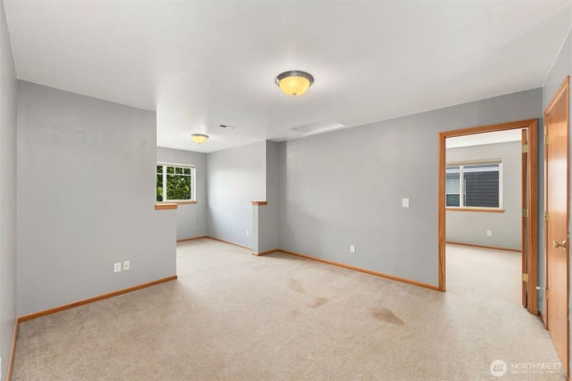 Property photo for 1068 Homestead Drive, Burlington photo 22