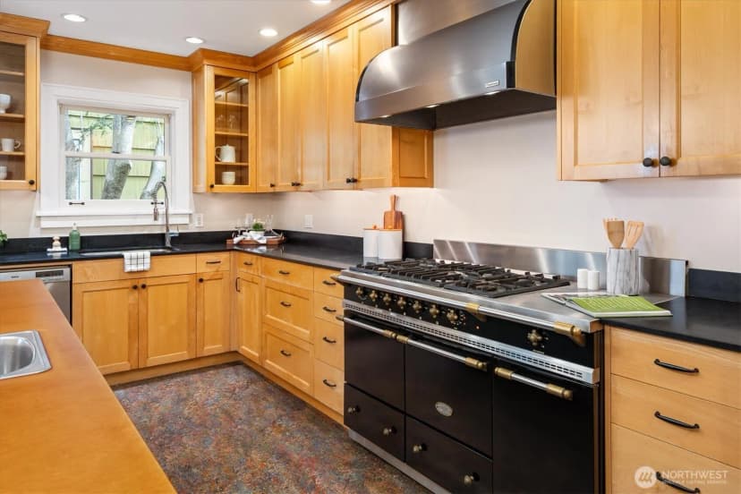 Property photo for 3234 Nw 69th Street, Seattle photo 13