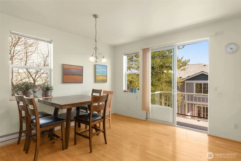 Property photo for 6895 Holly Park Drive S, Seattle photo 11